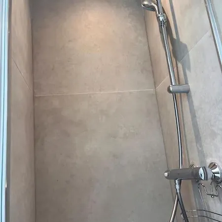 Appartement Peaceful Area 5 Min To Train Station *