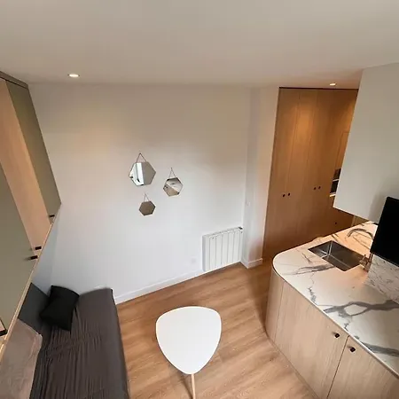 Appartement Peaceful Area 5 Min To Train Station *