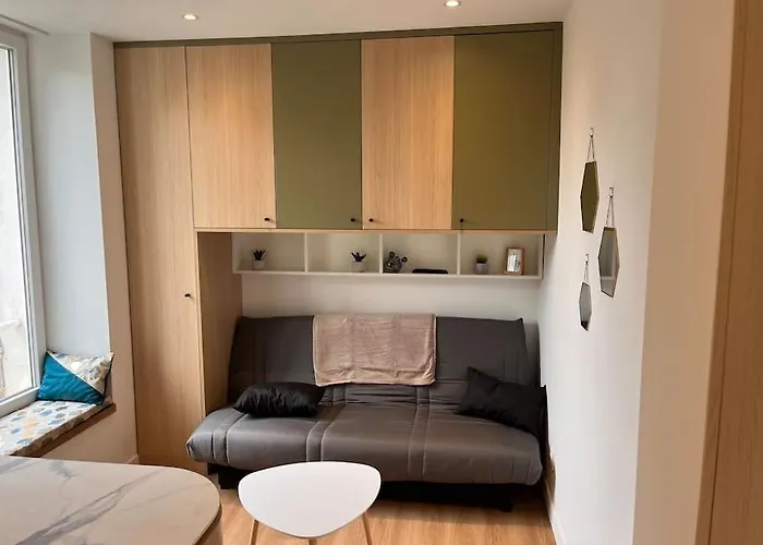 Apartment Peaceful Area 5 Min To Train Station